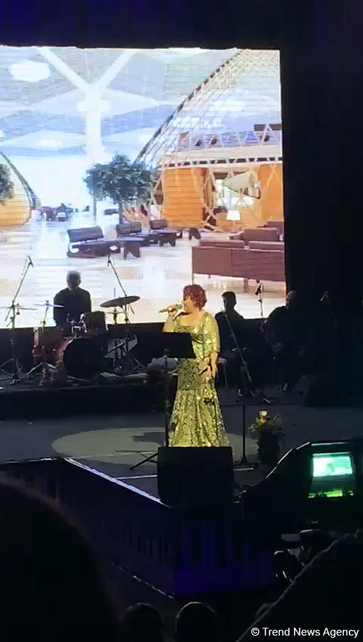 Во Дворце Гейдара Алиева прошел концерт под названием “Şanson gecəsi”