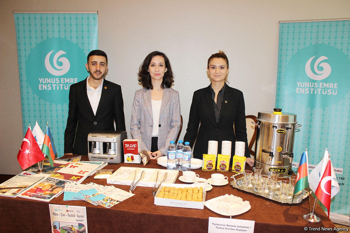 В Баку представлены чайные традиции народов мира
