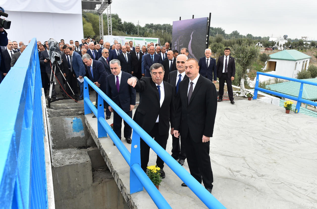 Президент Ильхам Алиев принял участие в церемонии открытия нового канала-притока реки Араз в Имишлинском районе