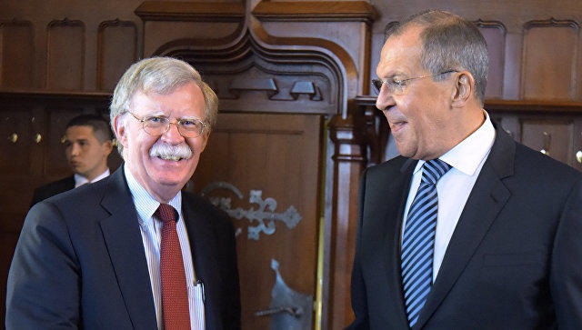 Болтон обсудил с Лавровым ситуацию в Сирии и двусторонние отношения