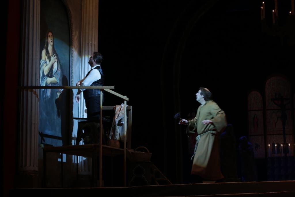 Роскошные голоса в интернациональной "Тоске" на сцене Театра оперы и балета