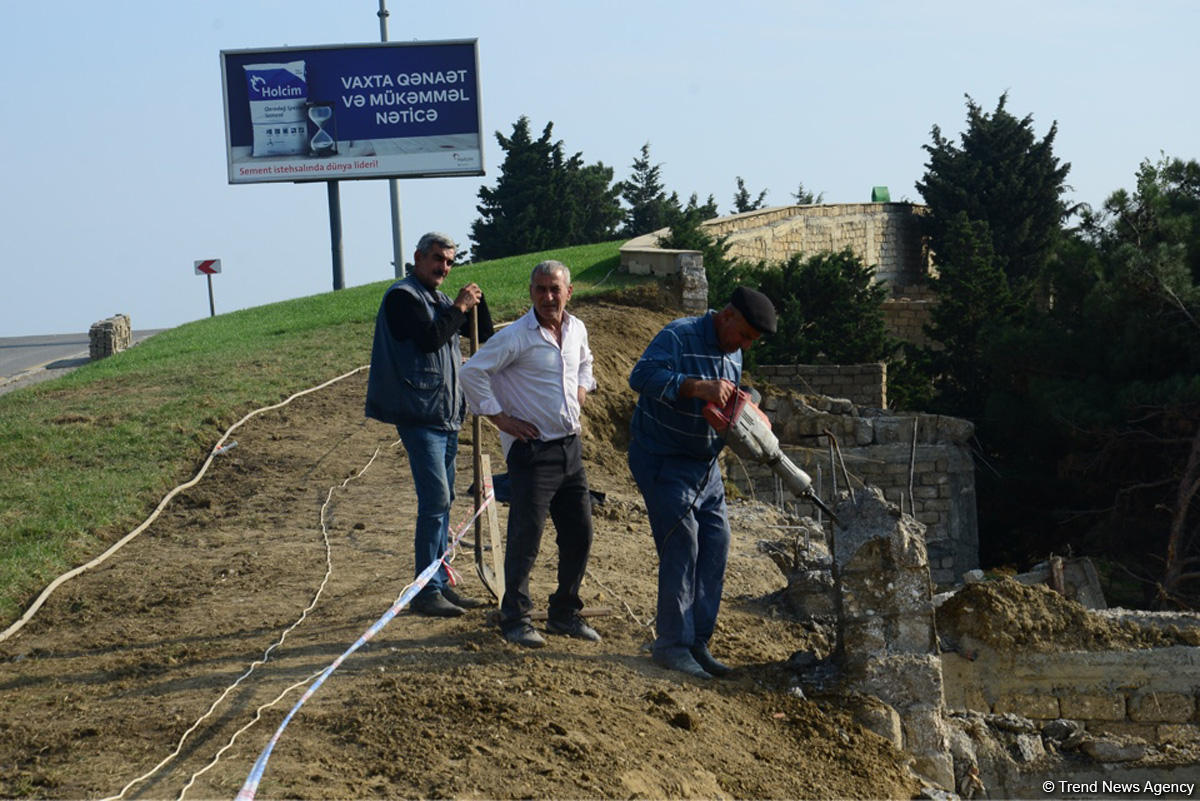 В ИВ района сообщили о ситуации на Зыхском шоссе в Баку после оползня