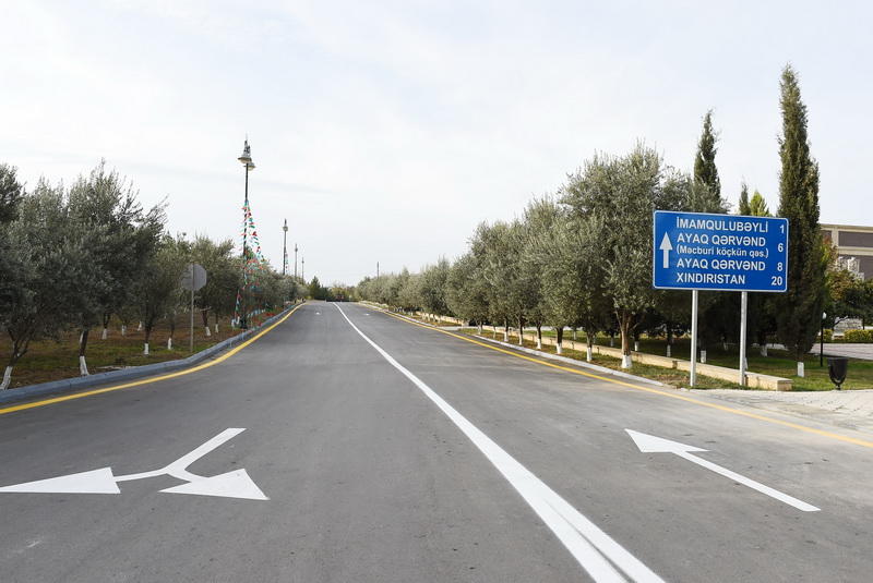 Президент Ильхам Алиев принял участие в открытии автодороги в Агдамском районе
