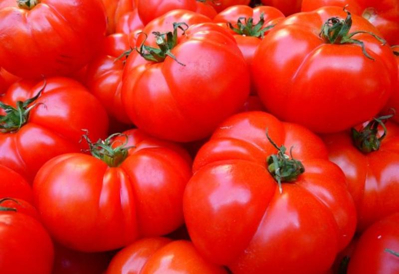 Россия разрешает этим азербайджанским предприятиям ввозить томаты