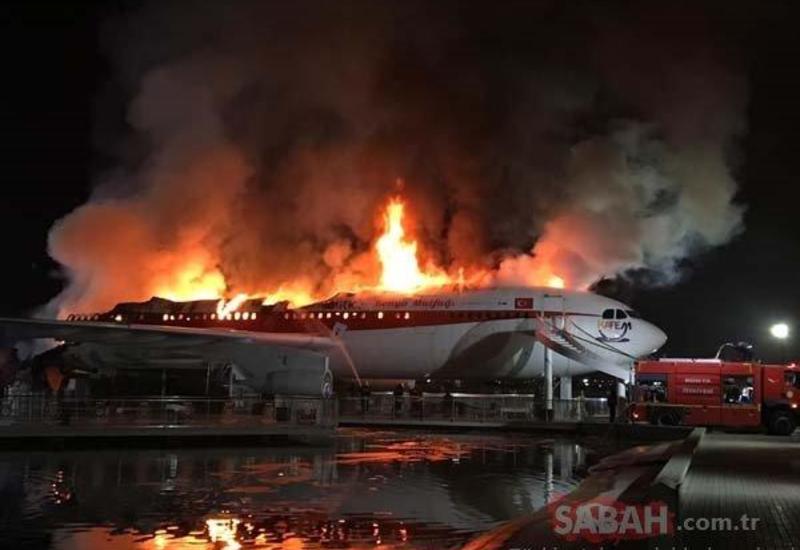 В Турции сгорел самолет