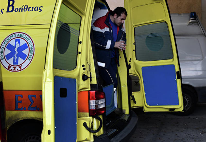 В Греции более 20 беженцев ранены в ДТП с микроавтобусом и грузовиком