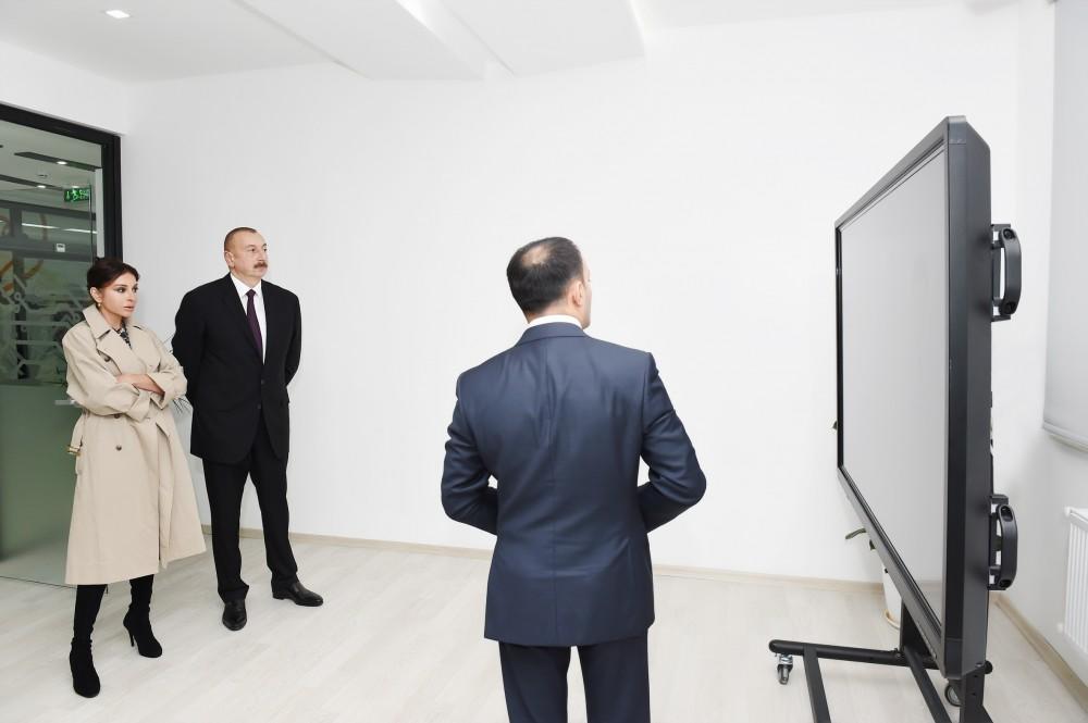 Президент Ильхам Алиев и Первая леди Мехрибан Алиева приняли участие в открытии административного здания Центра развития электронного правительства