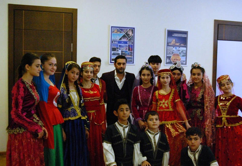 В Баку прошли концерты в честь Дня Конституции и Дня Государственного флага
