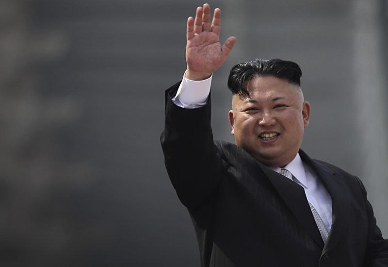 Ким Чен Ын поручил раздать полученные в подарок от Сеула 200 тонн мандаринов