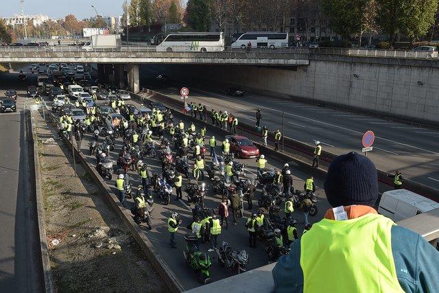 Акции протеста во Франции: число пострадавших выросло до 227 человек
