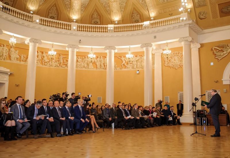 Вице-президент Фонда Гейдара Алиева Лейла Алиева приняла участие в работе конференции «Духовное наследие Насими в историко-культурном контексте средневекового Востока» в Москве <span class="color_red">- ФОТО</span>