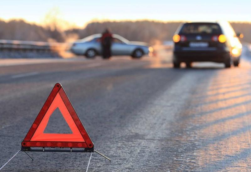 Ужасное ДТП в Азербайджане: водитель насмерть сбил пешехода и сбежал