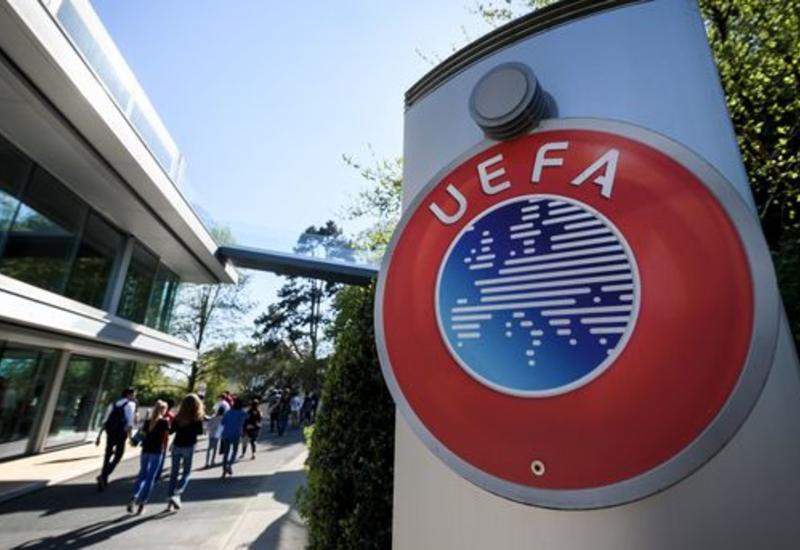 От УЕФА потребовали исключить "ПСЖ" и "Манчестер Сити" из Лиги чемпионов
