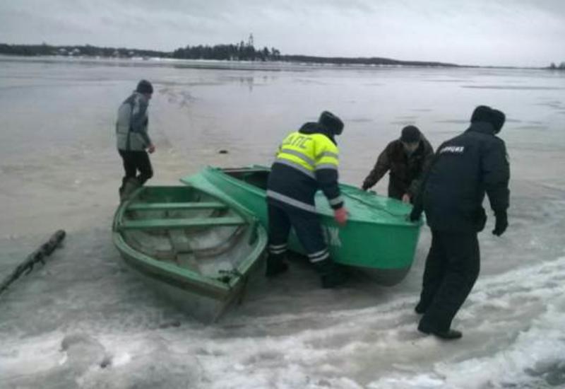 Полицейские спасли тонущего в ледяной воде мальчика