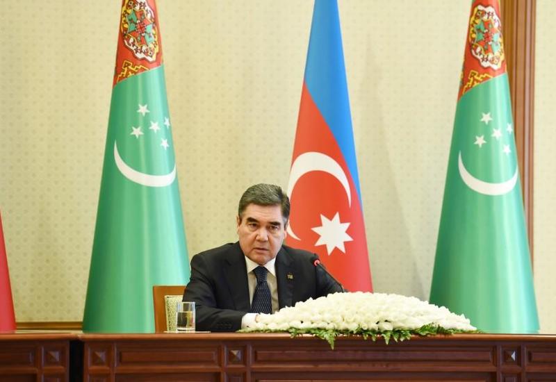 Гурбангулы Бердымухамедов: Народы Туркменистана и Азербайджана имеют единые корни, обычаи, традиции