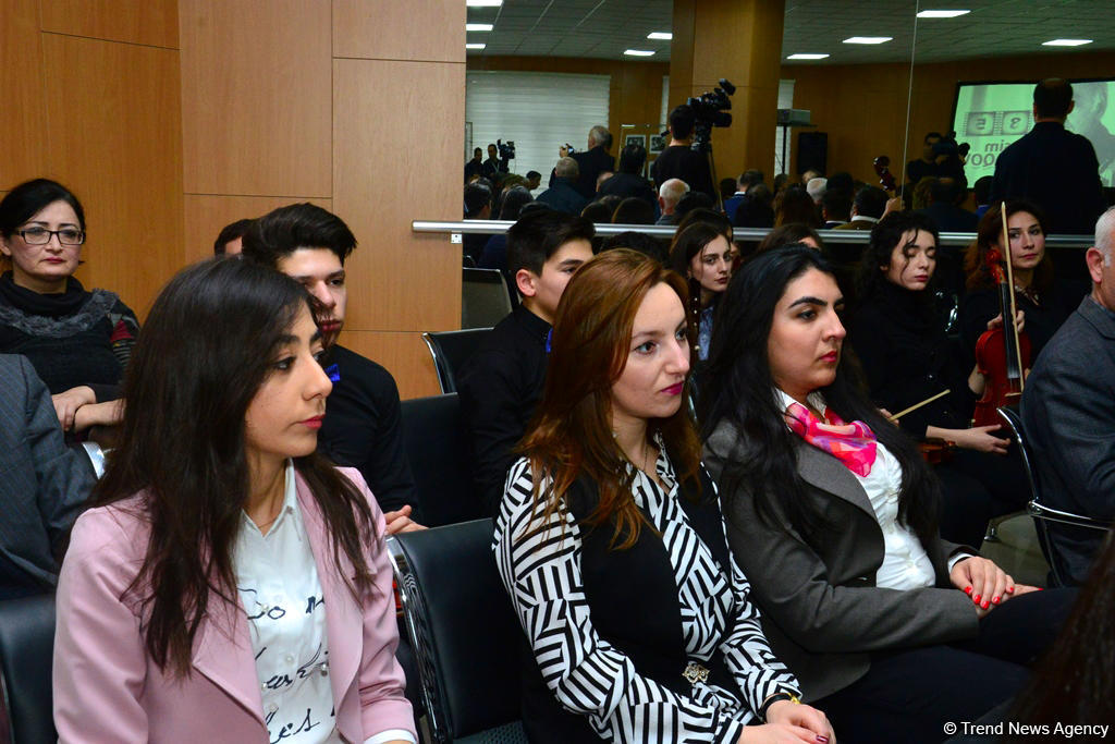 В Шеки состоялось торжественное открытие Центра детско-юношеского развития имени Расима Оджагова