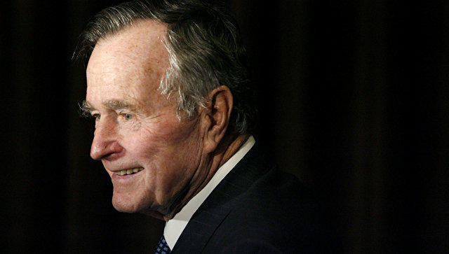 В США на 30 дней приспустят флаги в память о Буше-старшем