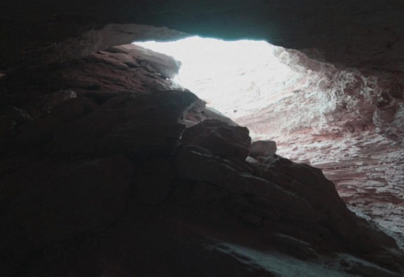 В Канаде обнаружена огромная, неизвестная ранее пещера