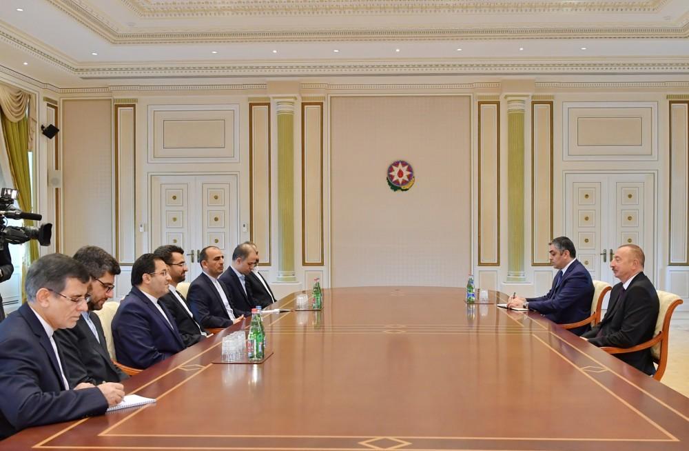 Президент Ильхам Алиев принял министра транспорта Турции и министра связи Ирана