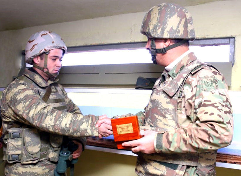 Закир Гасанов проверил боеготовность азербайджанской армии в прифронтовой зоне