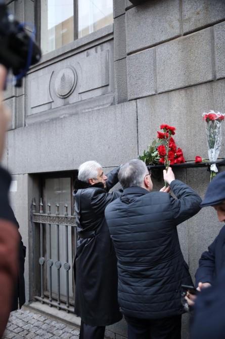 В Санкт-Петербурге почтили память Общенационального лидера Гейдара Алиева