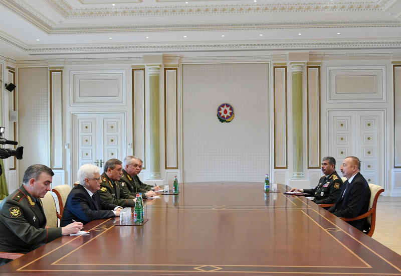 Президент Ильхам Алиев принял начальника Генштаба ВС России <span class="color_red">- ФОТО</span>