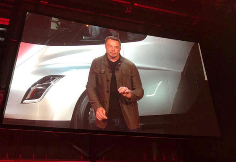 Tesla решила взыскать с экс-сотрудника $167 млн за общение с журналистами
