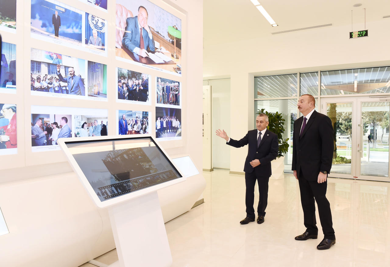 Президент Ильхам Алиев принял участие в открытии Центра молодежи в Баку