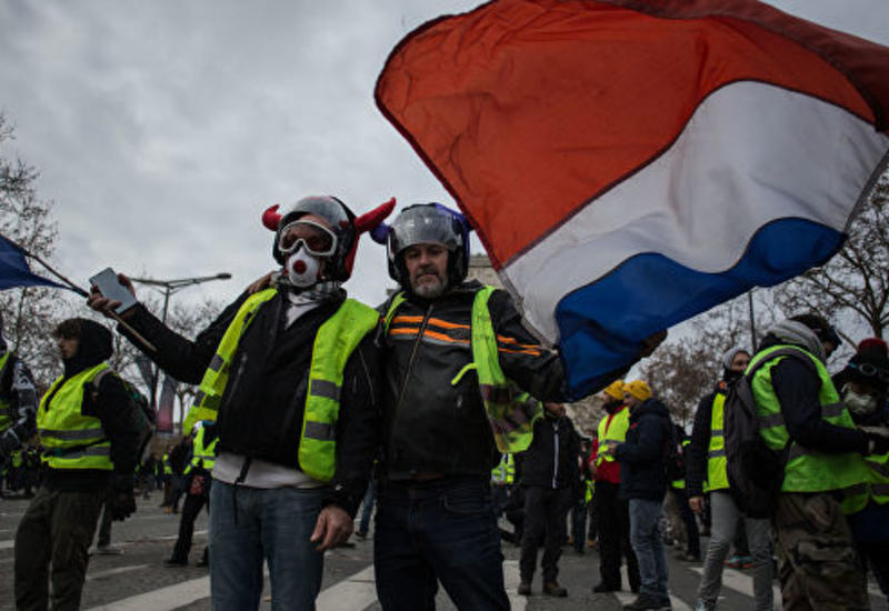 Французские власти призвали не проводить акции протеста в субботу
