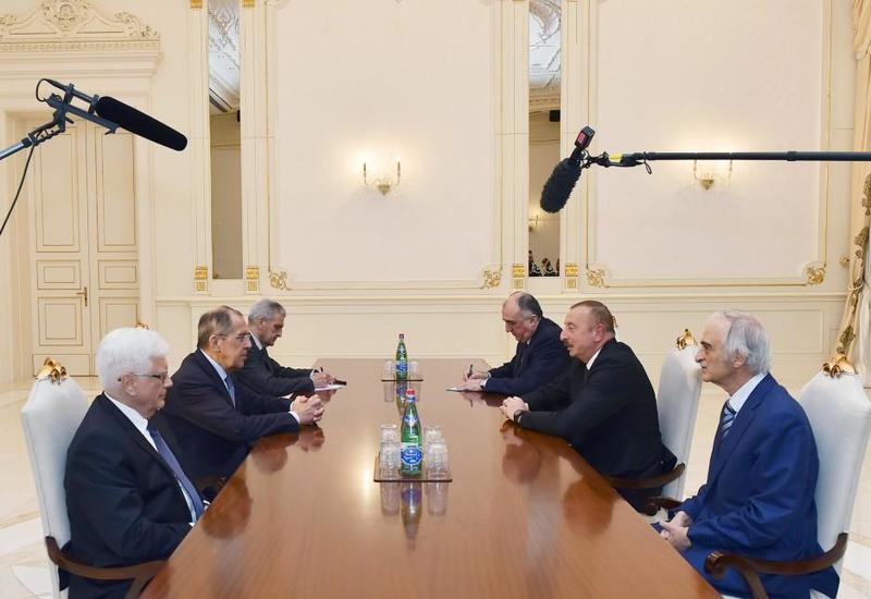 Президент Ильхам Алиев принял Сергея Лаврова <span class="color_red">- ФОТО</span>