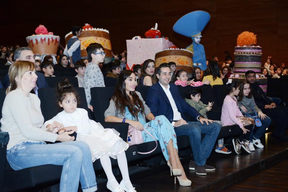 Вице-президент Фонда Гейдара Алиева Лейла Алиева приняла участие в семейном мега-шоу "Джыртдан в мире сказок"