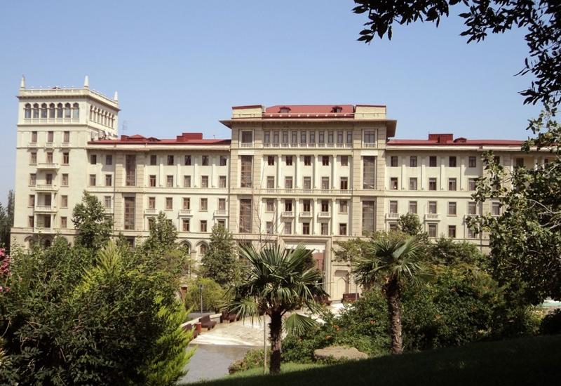 Азербайджан определил нерабочие дни на 2019 год