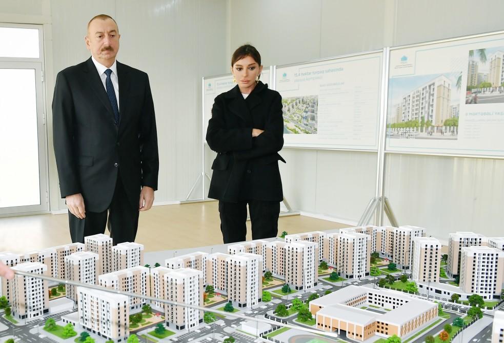 Президент Ильхам Алиев и Первая леди Мехрибан Алиева приняли участие в открытии жилого комплекса в Ясамальском районе