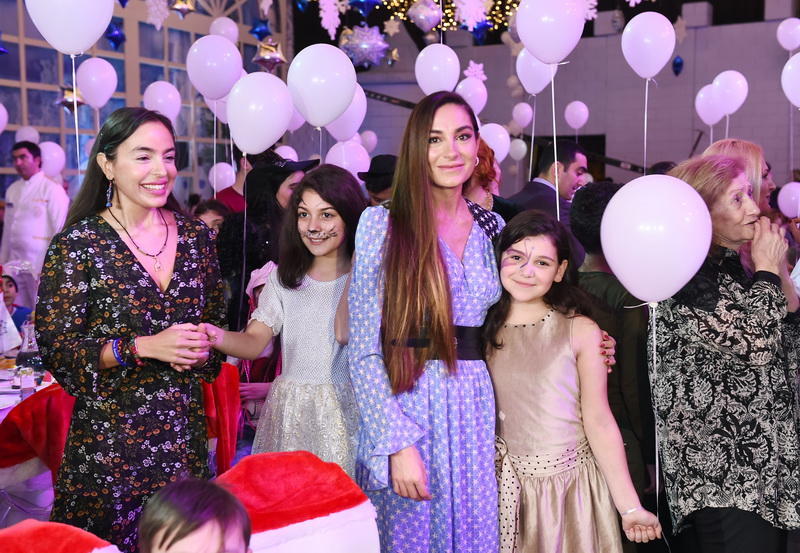 Первый вице-президент Мехрибан Алиева приняла участие в традиционном празднестве для детей