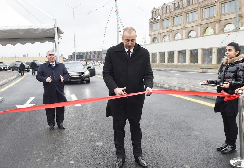 Президент Ильхам Алиев принял участие в открытии новой автодороги в Баку