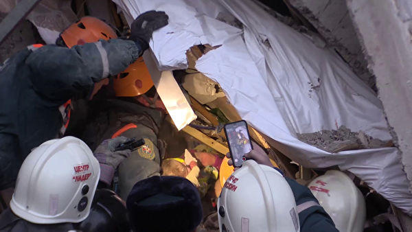 Взрыв дома в Магнитогорске: завершена поисково-спасательная операция