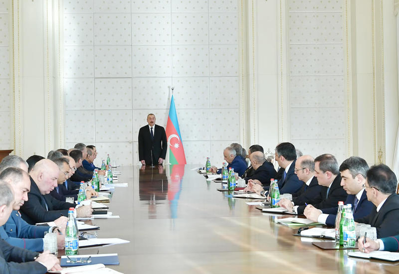 Президент Ильхам Алиев: Неприятель также знает, что Азербайджанская армия входит в число сильных армий в мировом масштабе, и в нынешнем году будут предприняты дополнительные шаги в этом направлении