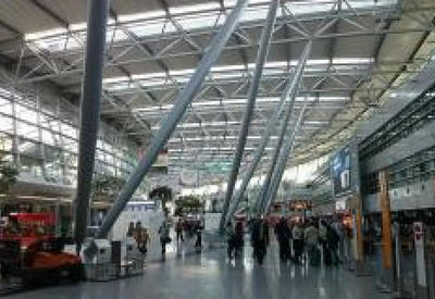 В крупных аэропортах Германии проходят массовые забастовки