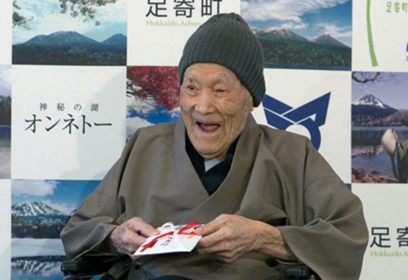 В Японии в возрасте умер старейший мужчина на планете