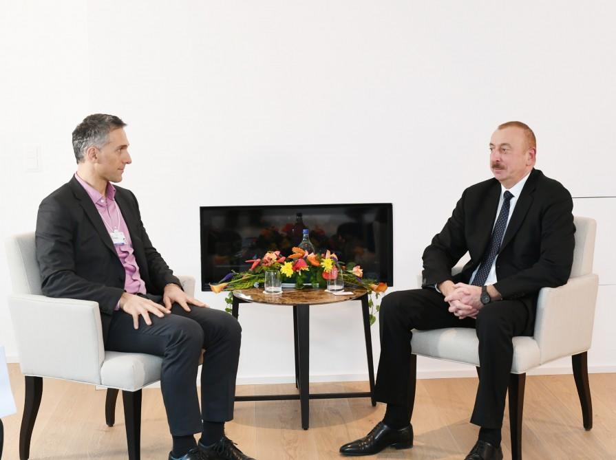 Президент Ильхам Алиев встретился с вице-президентом Microsoft и главой "Signify"