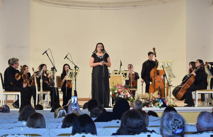 В Филармонии состоялся сольный концерт заслуженной артистки Чинары Гейдаровой