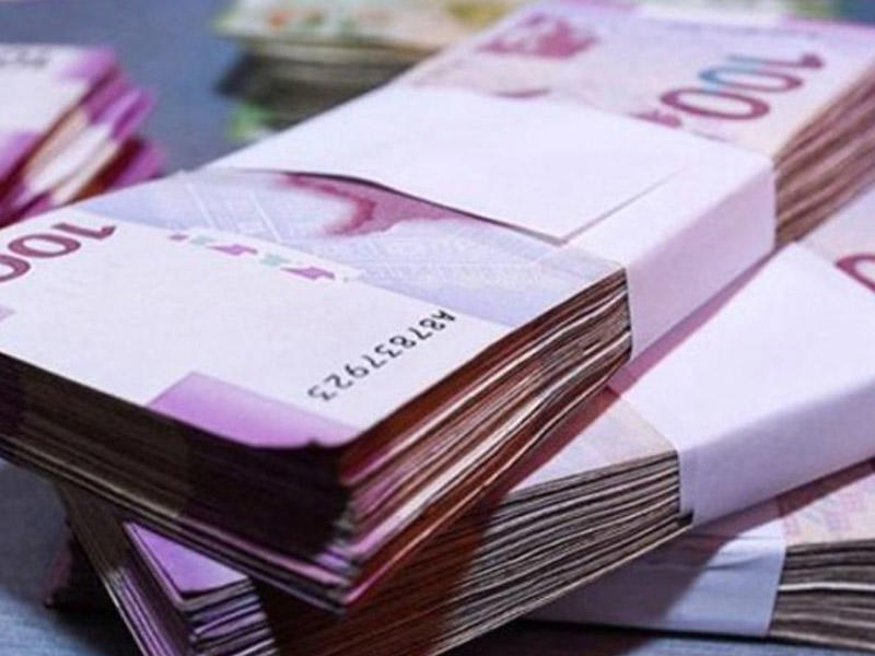 Сколько азербайджанцев платят налоги?
