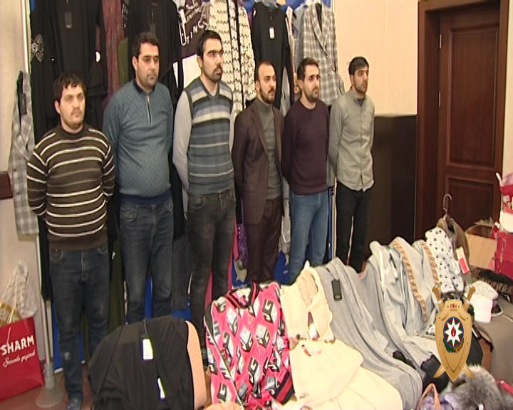 В Азербайджане задержаны владелец и сотрудники сети известного магазина