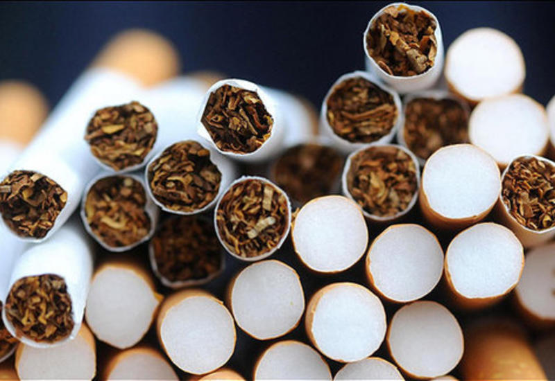 Азербайджан ограничивает продажу сигарет и алкоголя