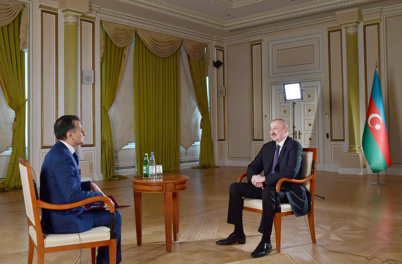 Президент Ильхам Алиев дал интервью телеканалу Real TV
