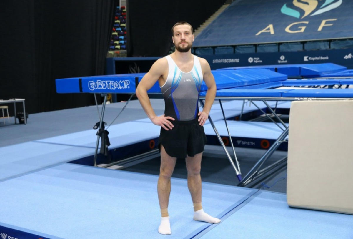 В Национальной арене гимнастики в Баку проходит контрольная тренировка Кубка мира по прыжкам на батуте и тамблингу