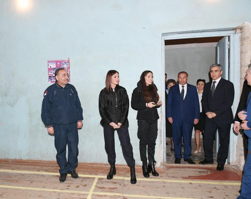Первый вице-президент Мехрибан Алиева побывала в Гяндже в полной средней школе номер 18