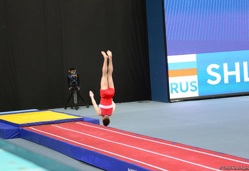 В Баку проходит первый день соревнований Кубка мира по прыжкам на батуте и тамблингу