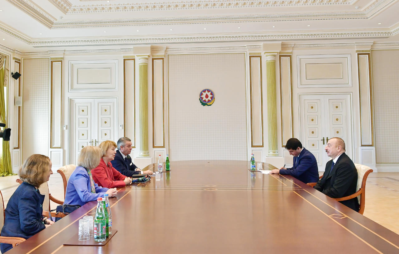Президент Ильхам Алиев принял торгового посланника Великобритании