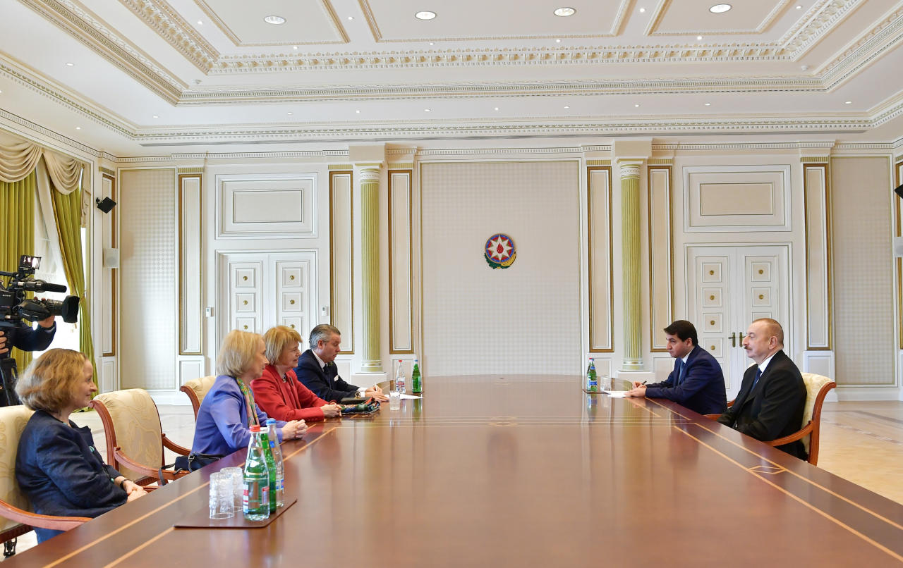 Президент Ильхам Алиев принял торгового посланника Великобритании